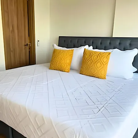 Spectacular Apartment, Unparallel Views! *